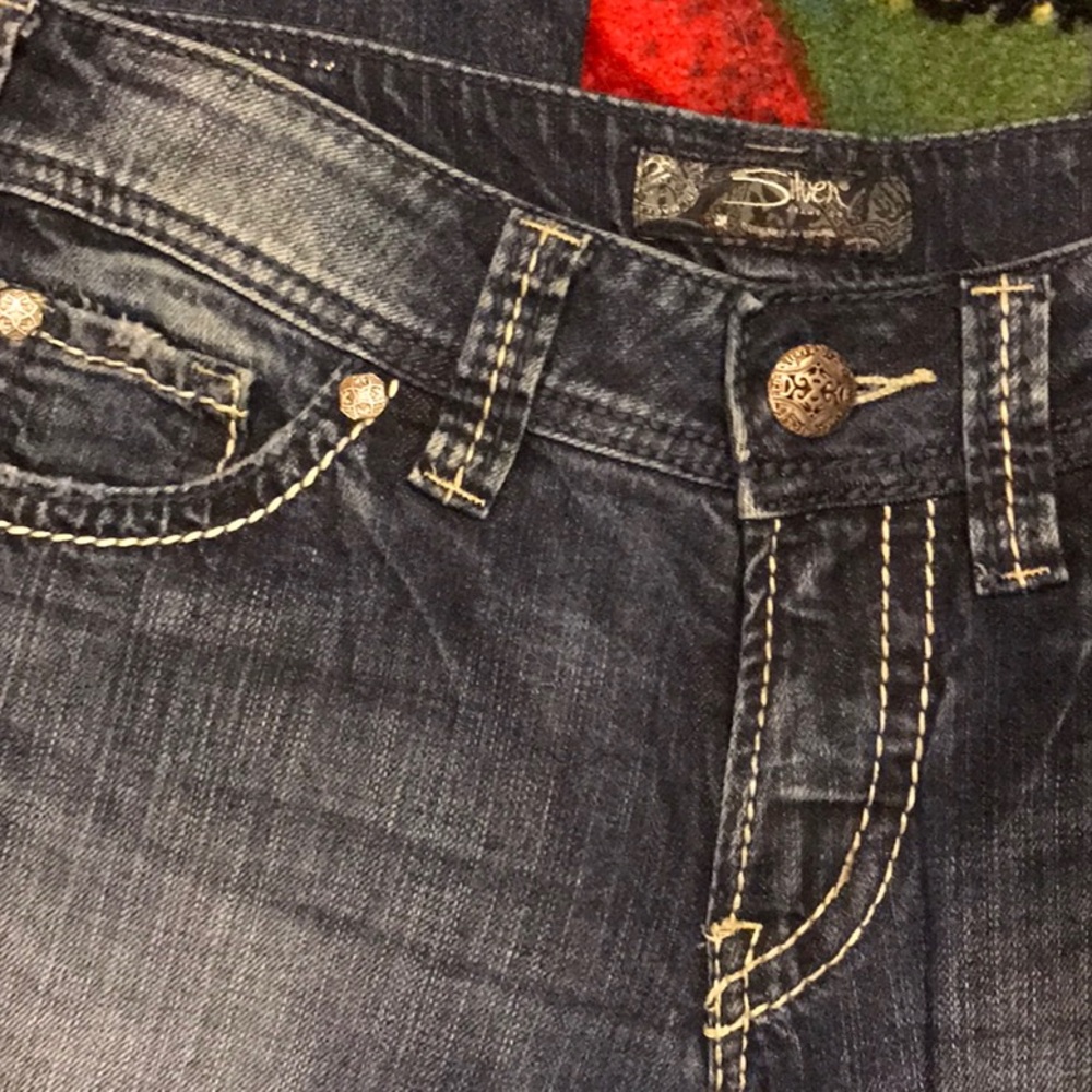 Jeans - Picture 2 of 3
